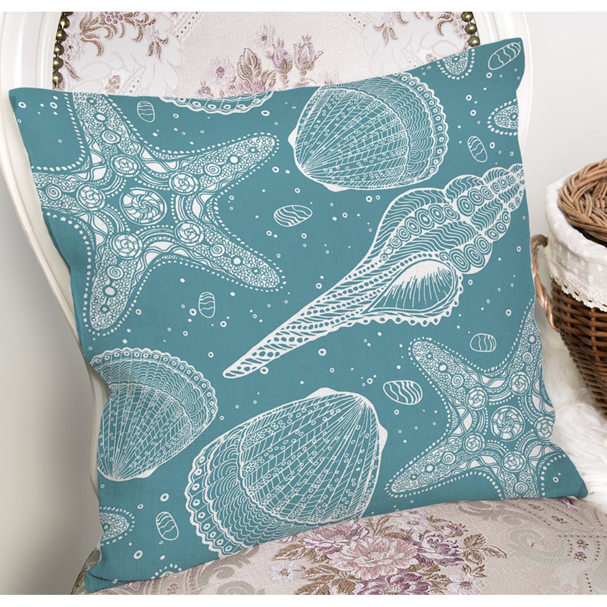 K7959-Pastel-Zeminli-Deniz-Kabuğu-Desenli-Dijital-Baskılı-Modern-Yastık-Kırlent-Kılıfı-1
