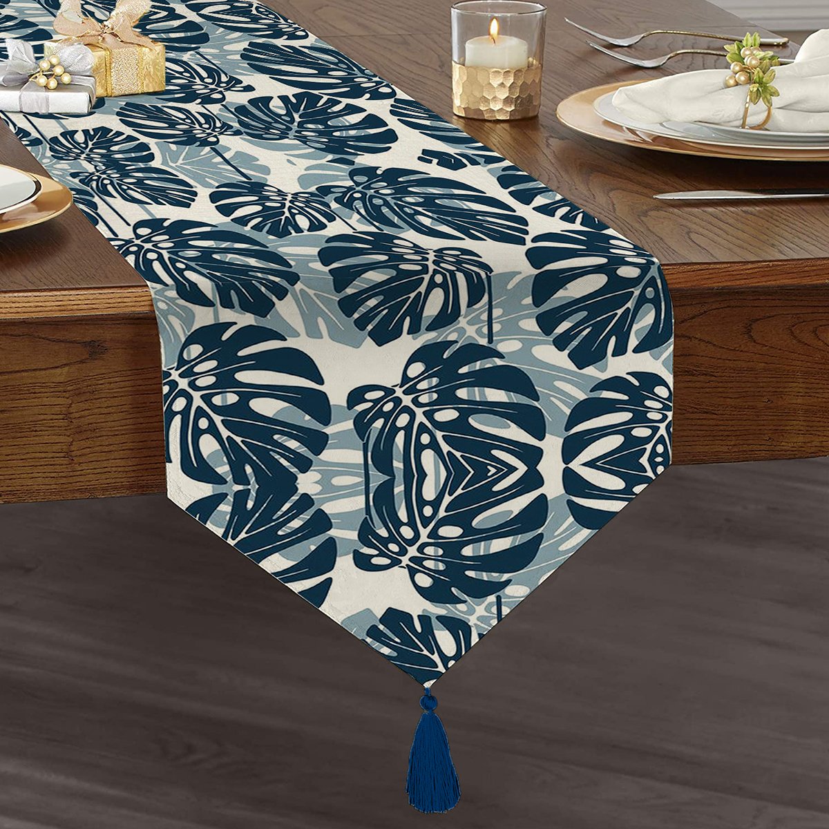 UcgenRunner-3337-Mavi-Renkli-Palmiye-Yapraklari-Dijital-Baskili-Puskullu-Sonil-Ucgen-Runner